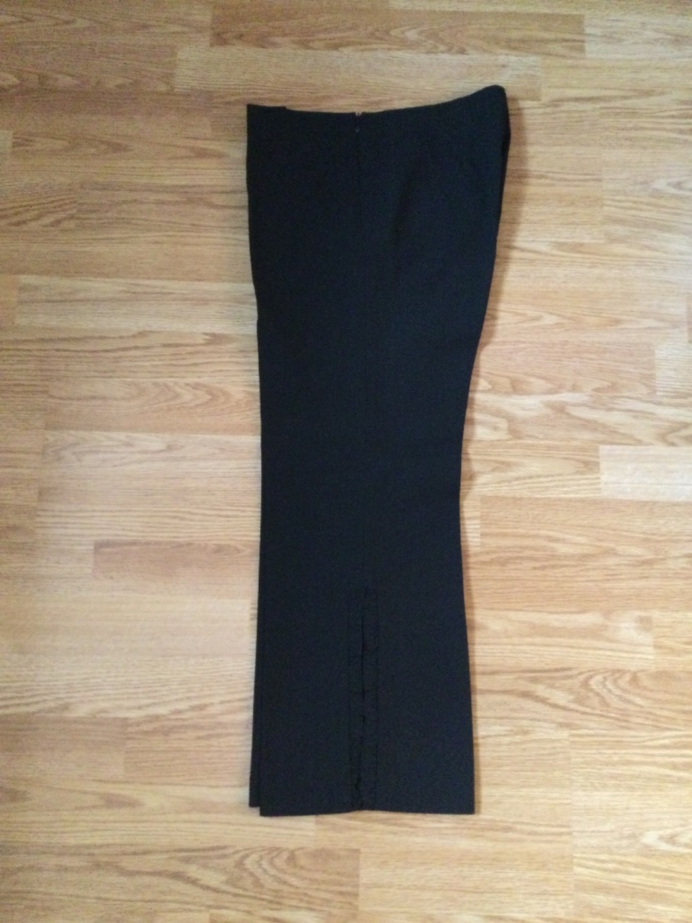 Trina Turk  Black Trousers Cropped Dressy Pant W/ Ruffled Side Slits Sz 2